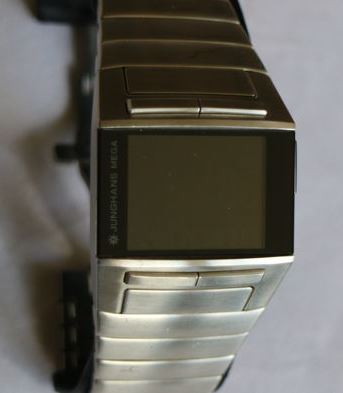 Junghans Avantgarde Mega Herren-Funkuhr